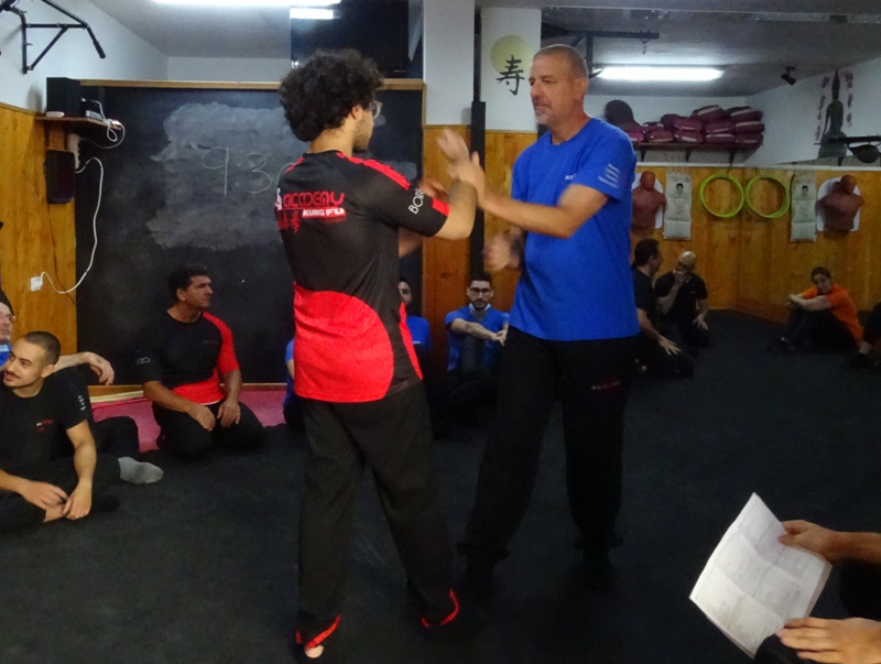 Kung Fu Academy di Sifu Mezzone Arti Marziali e palestra di Sport da Combattimento Wing Chun Weng Chun Tjun Tai Chi Taijiquan Qigong Sanda Difesa Personale (163)